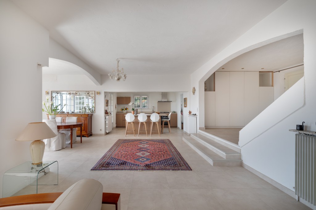 VENDU - 990 000 € / Villa vue mer avec piscine et vue panoramique sur l'Estérel IMG 6505HDR 1024x683
